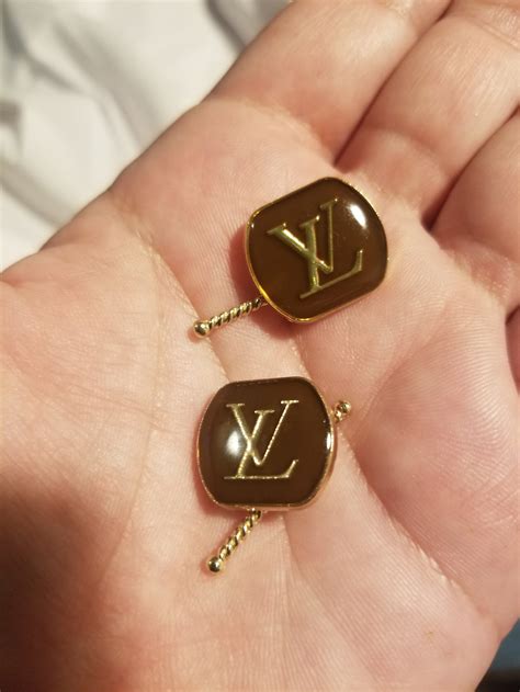 lv cufflinks